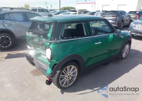 2024 Mini Cooper Cooper z USA, uszkodzony, nr VIN WMW13DJ01R2V03259